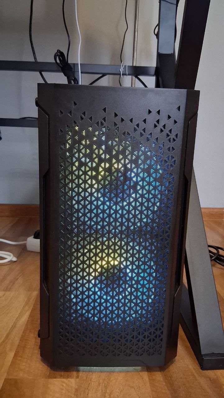 Komputer gamingowy Ryzen 5700X/RTX 5060 Ti/32 GB RAM/SSD 1 TB