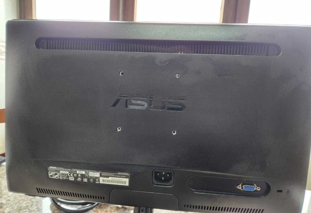 Monitor Asus vga