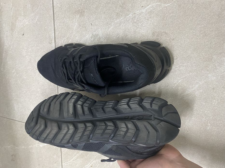 Продам чоловічі кросівки asics gel