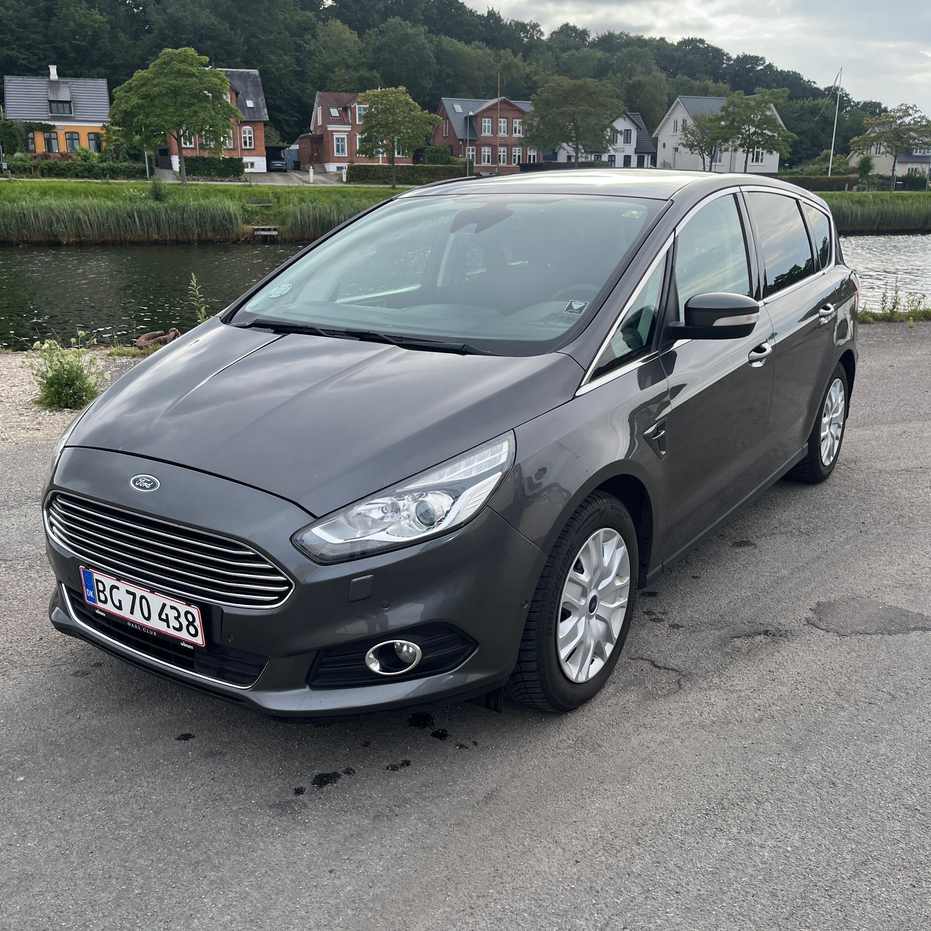 Ford S-Max w świetnym stanie z Danii
