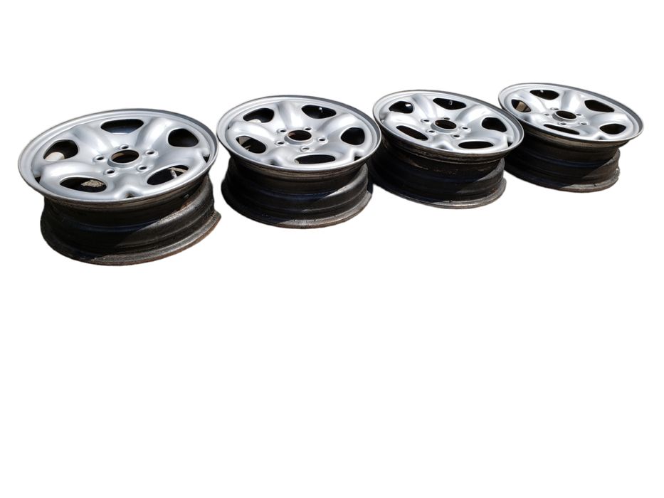 Диски R15 5X114,3 ET40 5.5J штампованный Land Rover разборка
