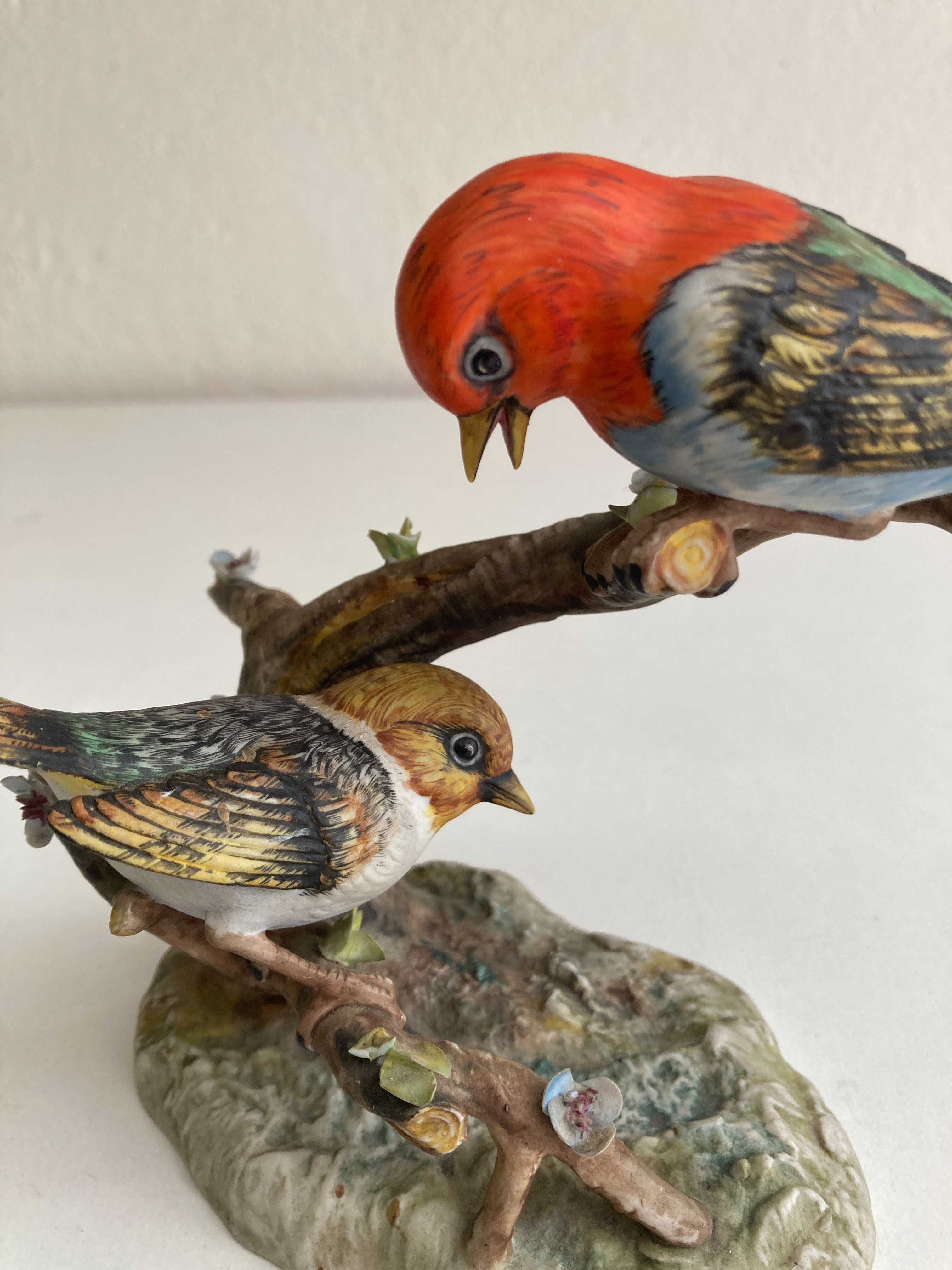 Par de Passaros Escultura em Biscuit da Vista Alegre Assinada