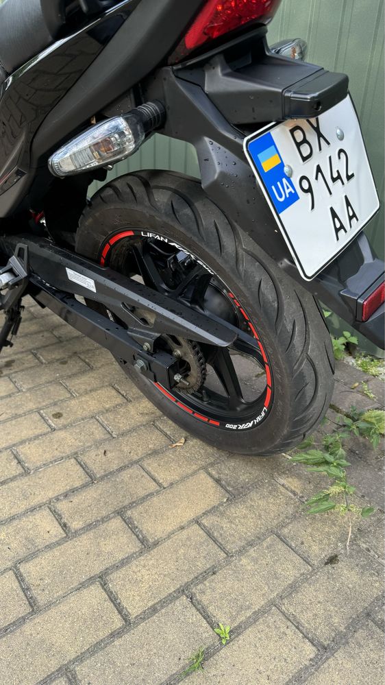 Продам lifan kpr 200