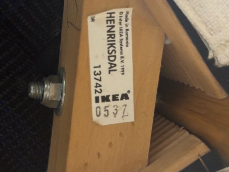 4 Cadeiras IKEA Henriksdal Carvalho – Capas com desgaste de gato