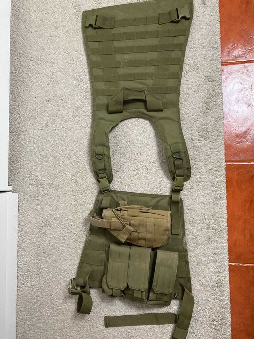 Airsoft - Colete + Coldre p/ Pistola