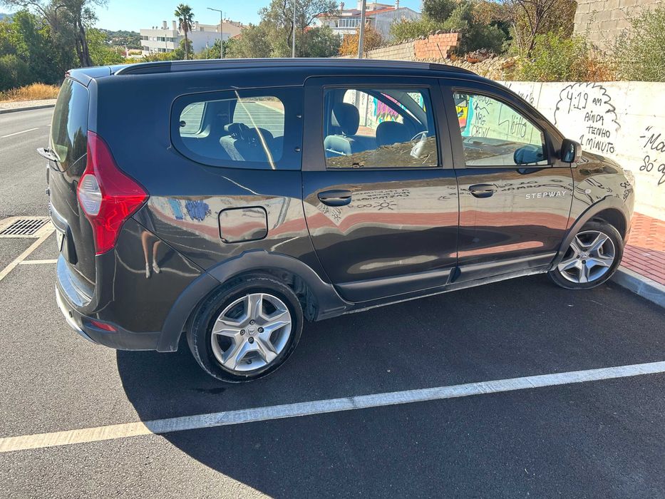 Dacia Lodgy 1.5 Blue dCi Stepway 7L
