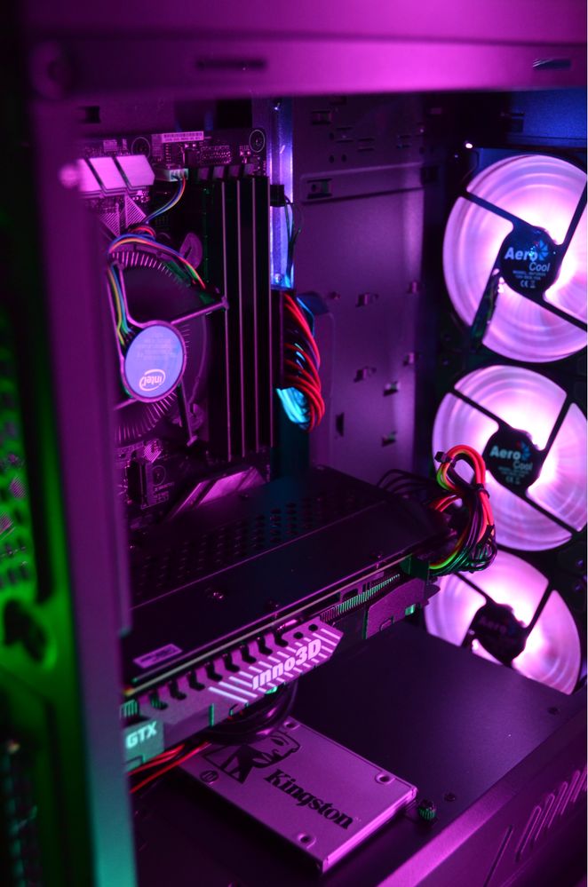 Ігровий ПК / GTX 1080 / i7-8700K / 32 ГБ ОЗП / SSD + HDD