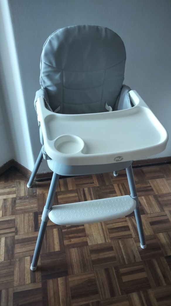 Cadeira de Refeição Evolutiva com forro almofadado