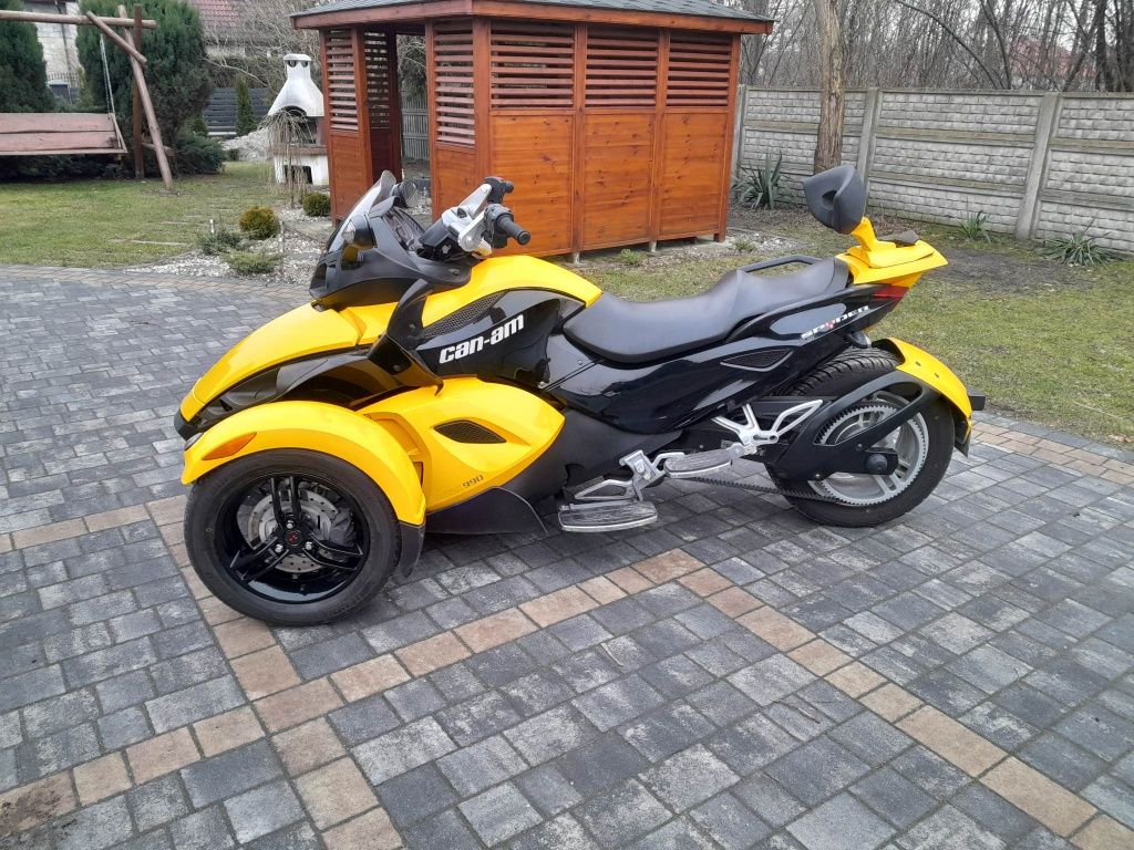 Can am spyder 2009