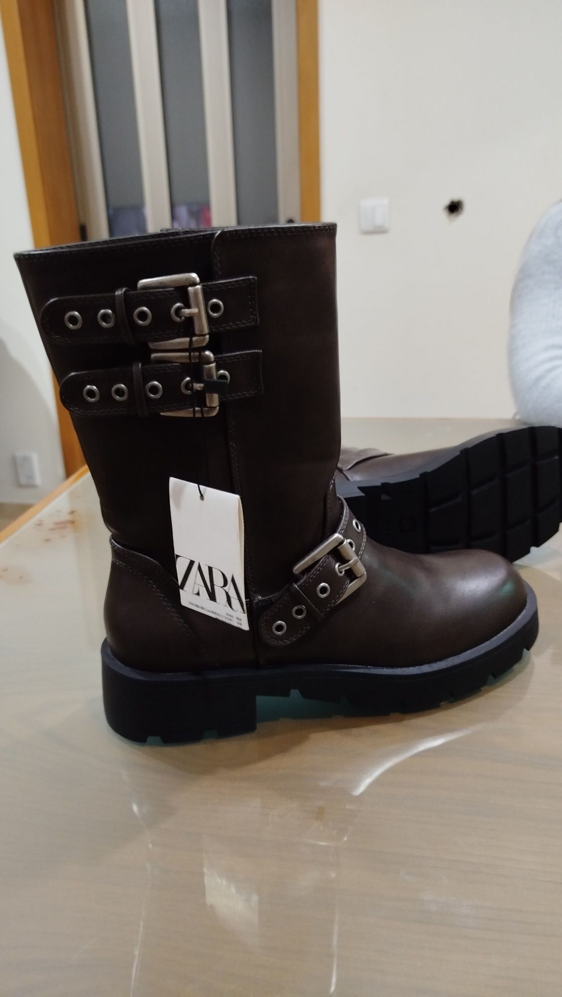 Botas de senhora Zara / 39