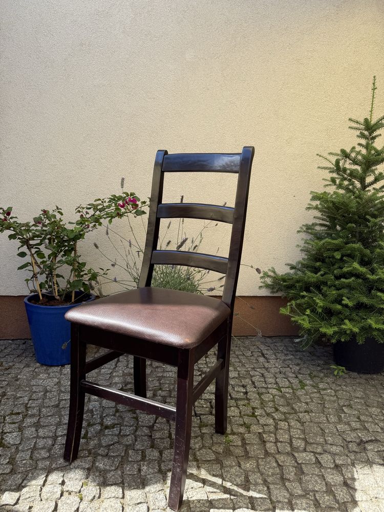 Krzesło dębowe.