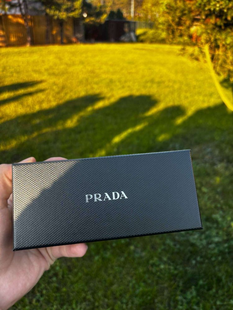 okulary przeciwsłoneczne prada