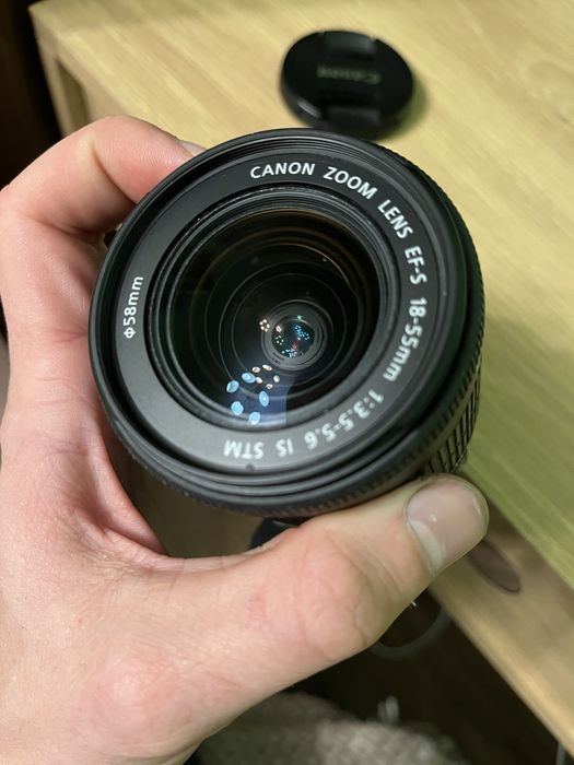Canon ef-s 18-55 3.5-5.6 stm