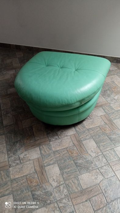 Pufa salonowa miętowa eko skóra