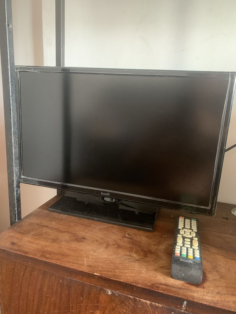Televisao nova pouco uso