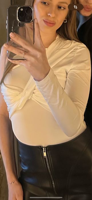 Жіноче боді.