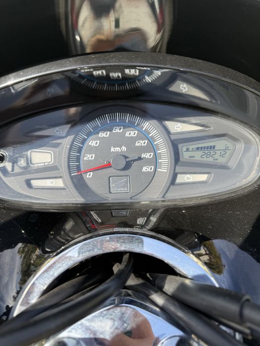 Honda Pcx 28.000 km + capacete + luvas + AirTag + Alarme