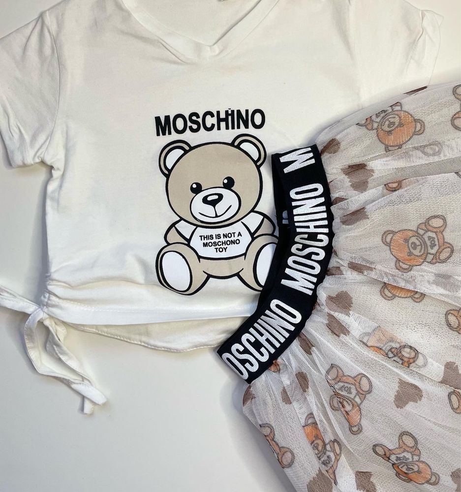 РАСПРОДАЖА Костюм для девочки Moschino