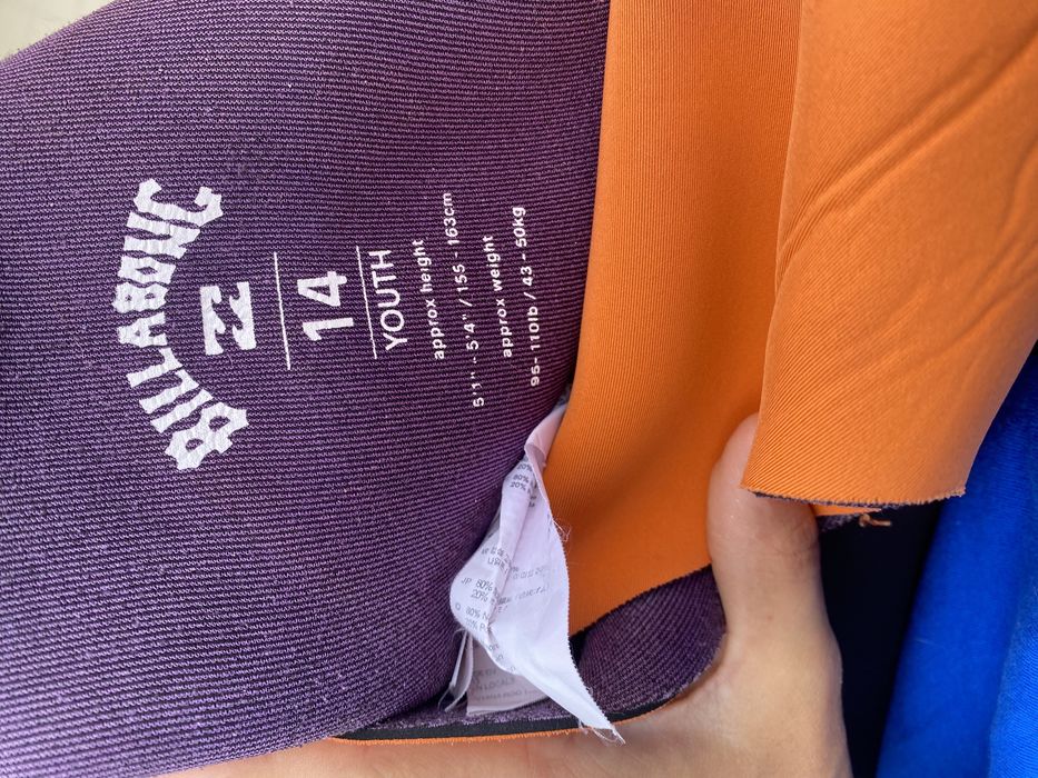 Fato de surf Billabong Furnace Absolute tamanho 14 anos