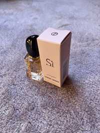 Nowe perfumy Giorgio Armani Si miniatura 7 ml