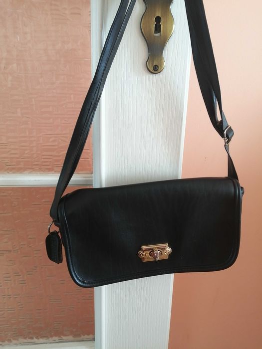 Mała czarna torebka