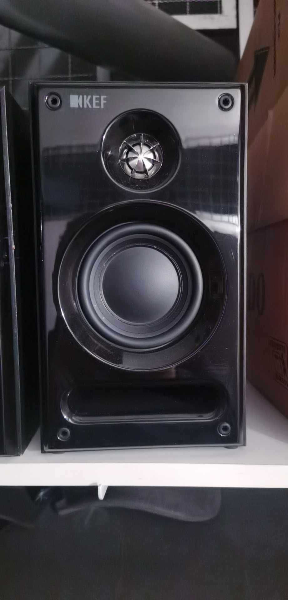 Colunas de som marca KEF mod. SP 3651