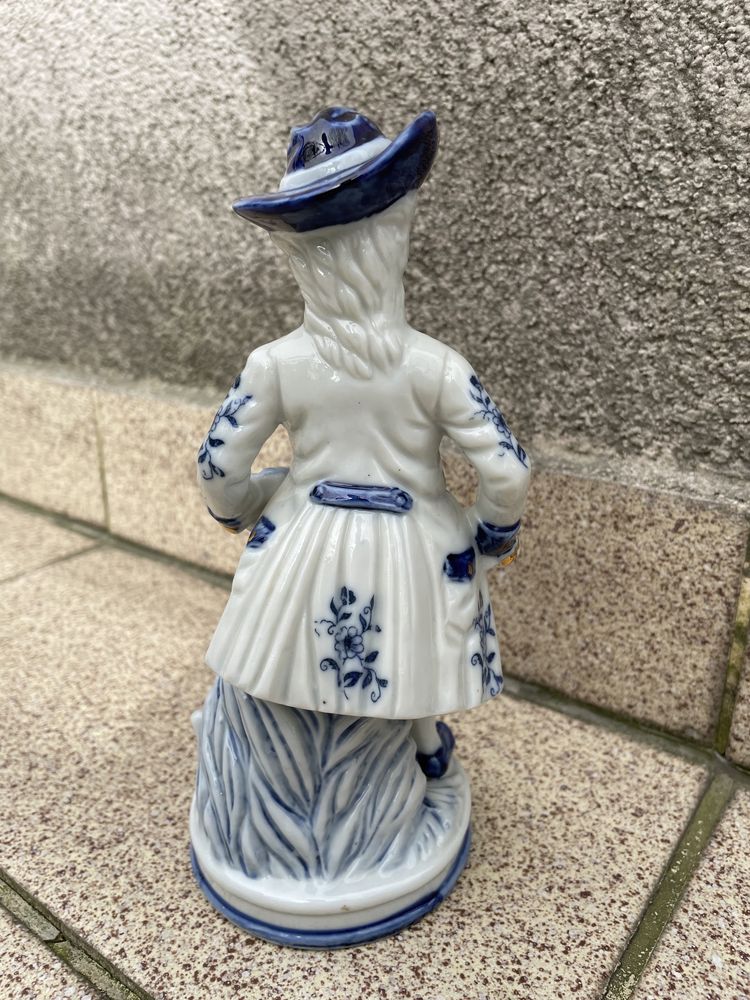 Porcelanowa figurka - markiz