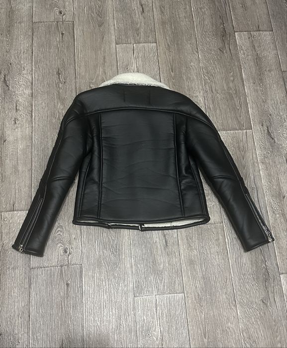 Продам дубленку женскую