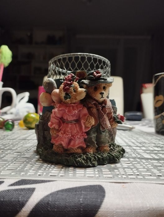 Pojemnik na przybory — stylowy organizer biurkowy