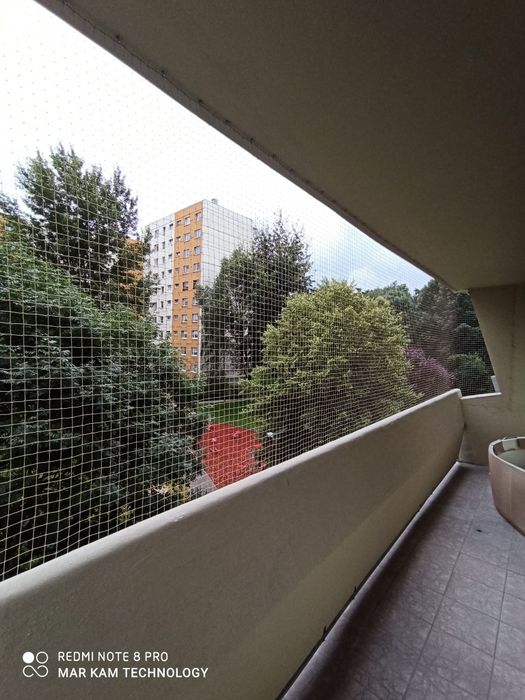 Osiatkowanie balkonu, zabezpieczenie balkonu, siatka dla kota