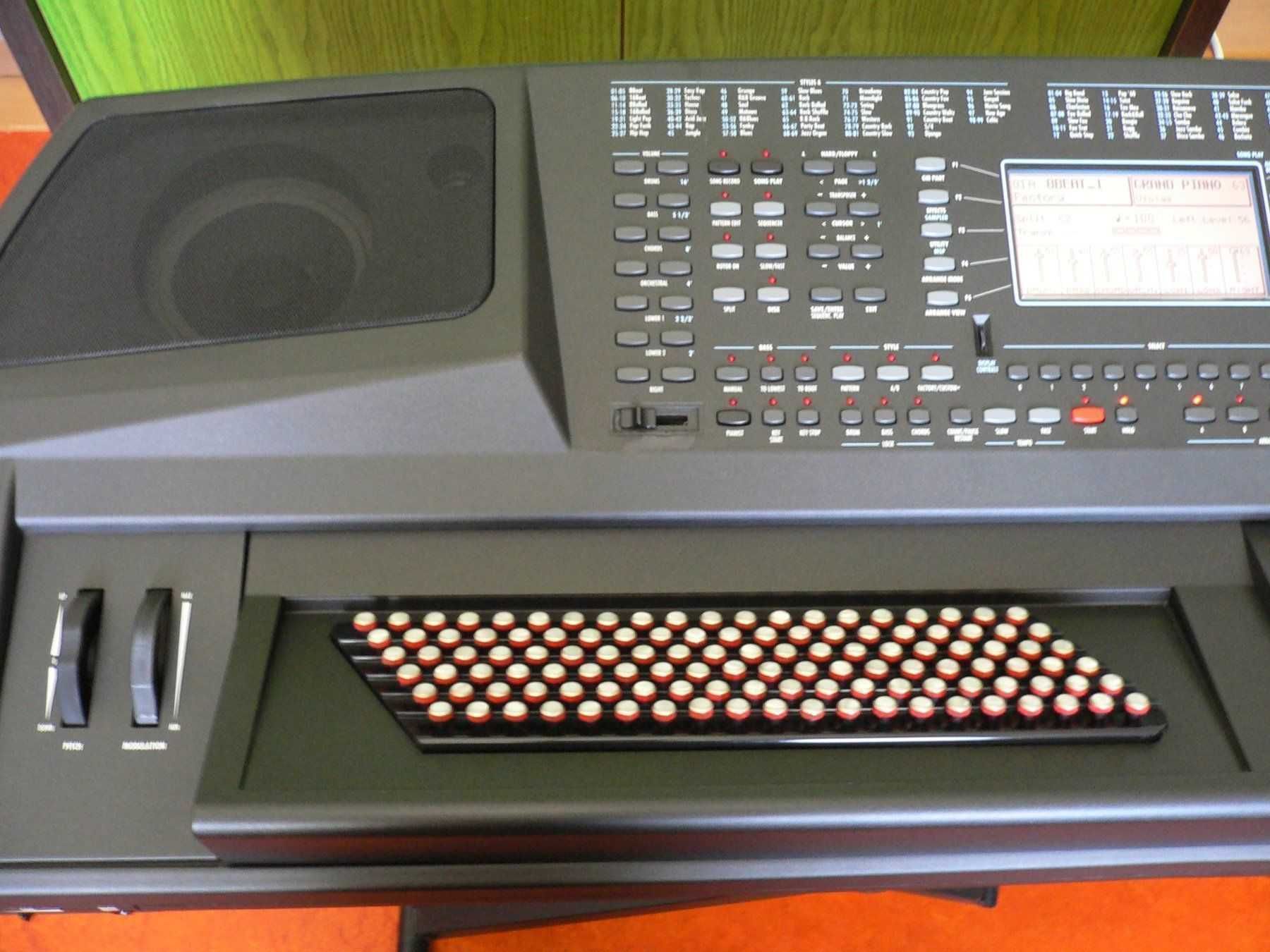 Ketron X8 Com Tripe