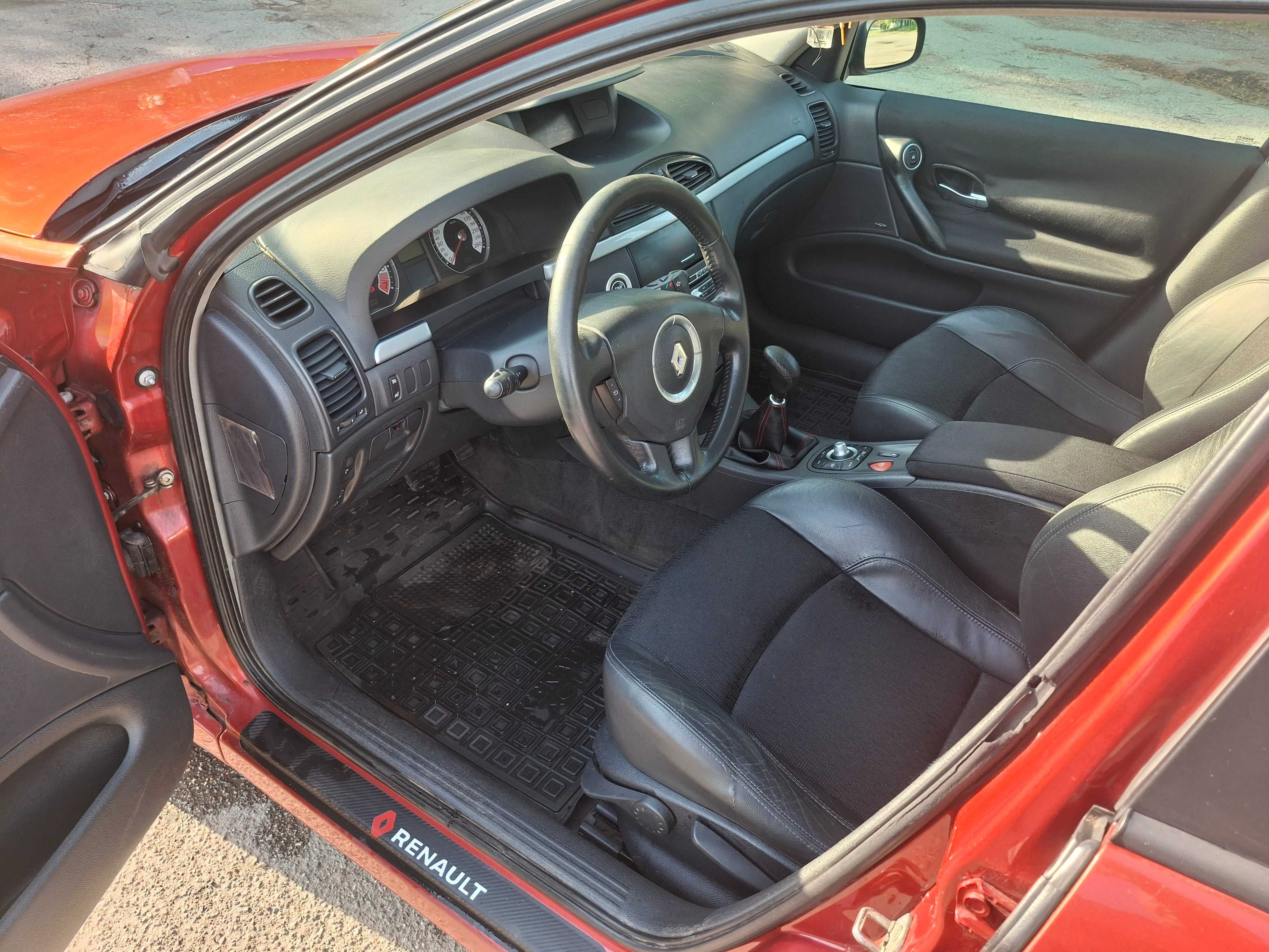 Renault Laguna II 2006 року 1.6 бензин універсал