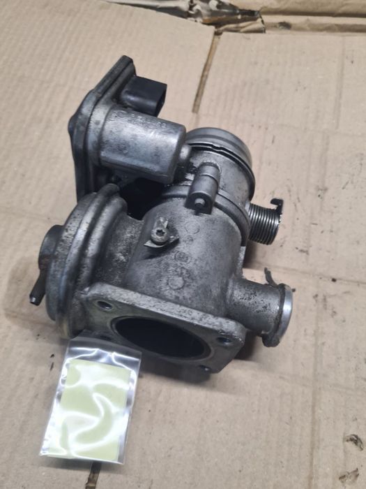 Дросільна заслонка Дросельна заслінка BMW E83 E87 E90 E91 779148103