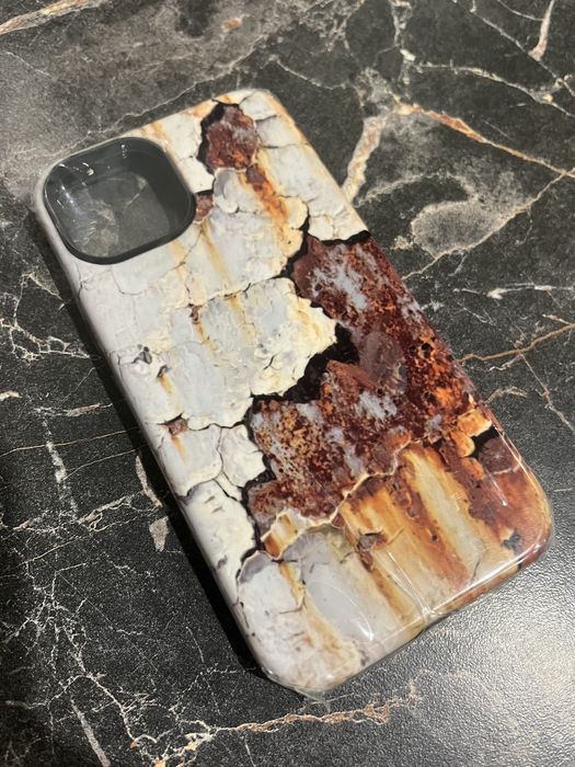 Чохол на IPhone 13