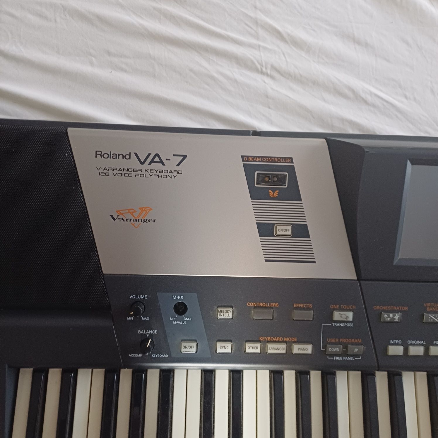 Organy Roland VA-7