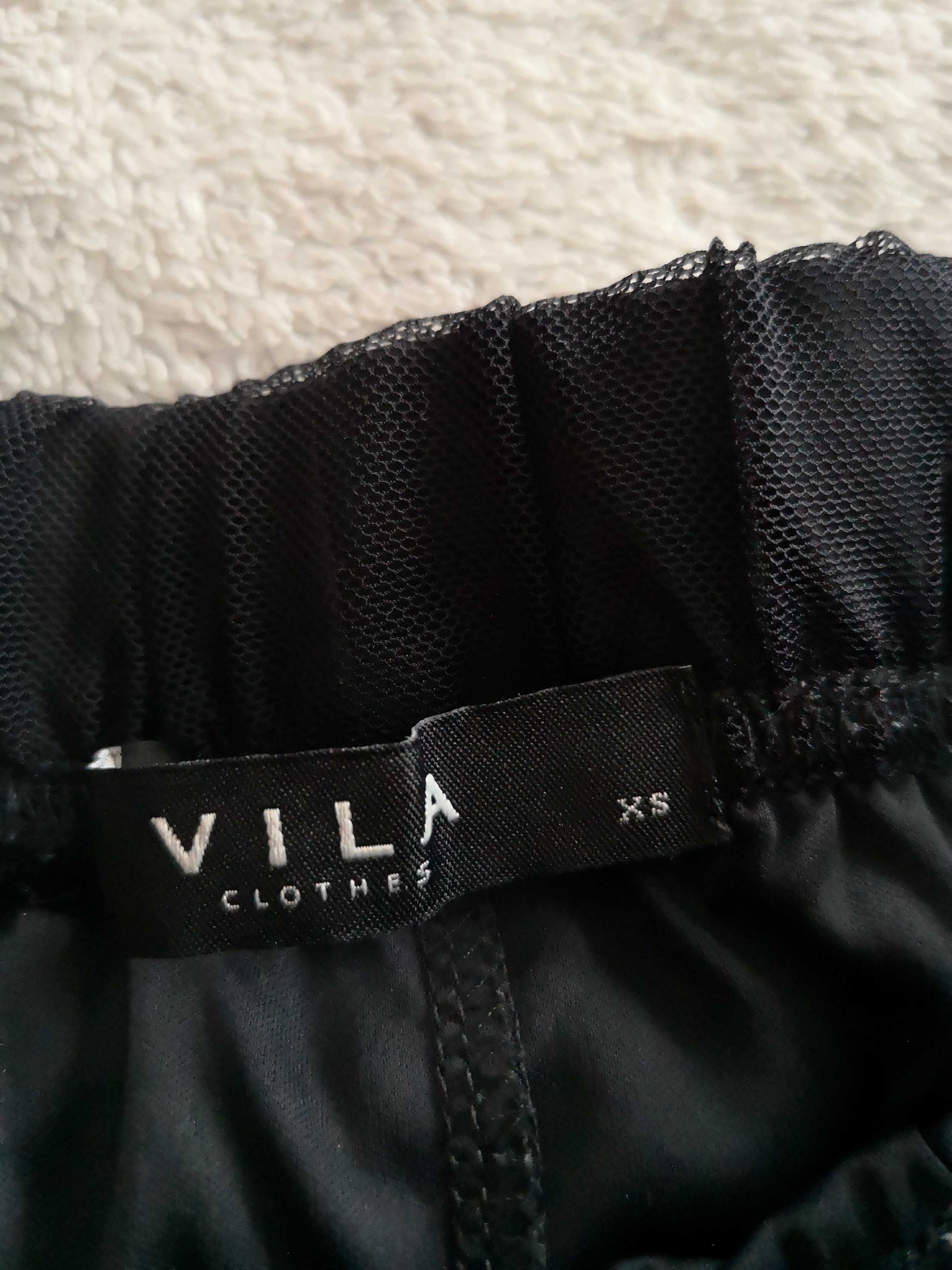 Czarna elegancka koronkowa haftowana spódnica w kwiaty Vila Clothes 34