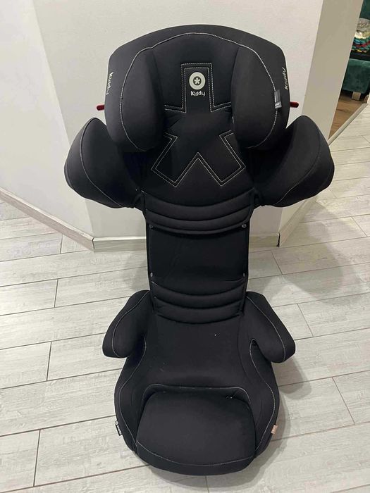 Дитяче автокрісло kiddy