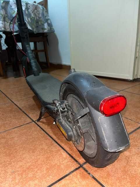 Xiaomi Electric Scooter 4 Black para peças ou aranjo