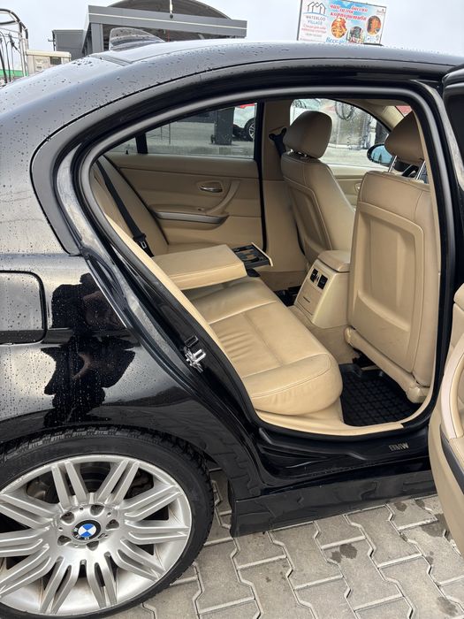 Продам BMW 3 E90 2007