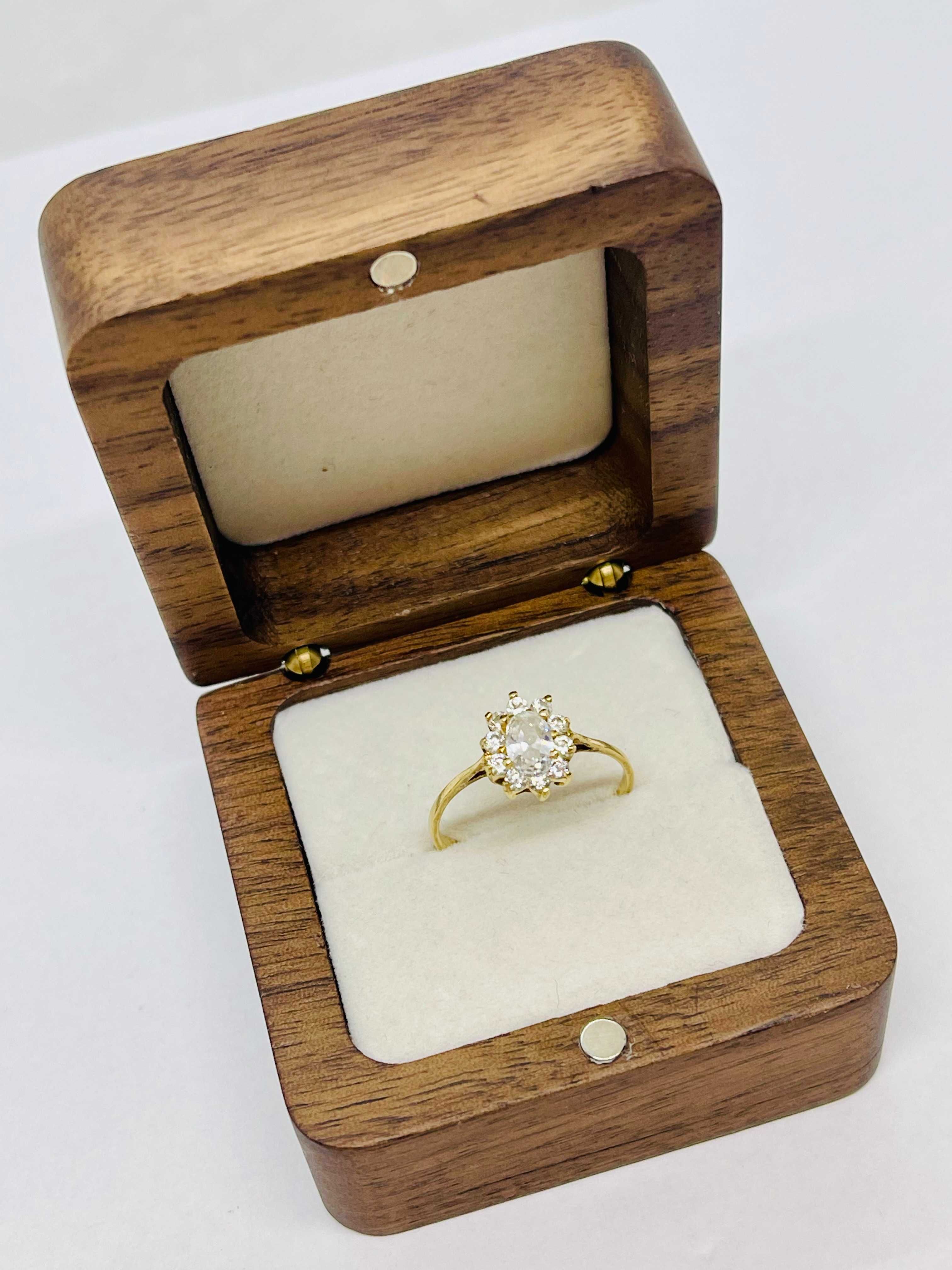 Złoty pierścionek z cyrkoniami 585 - rozmiar 15 - STAN IDEALNY!