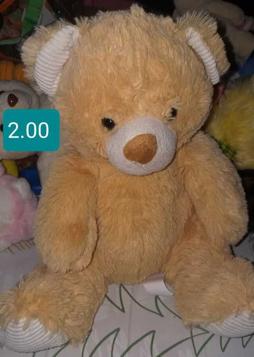 Vários peluches lindos