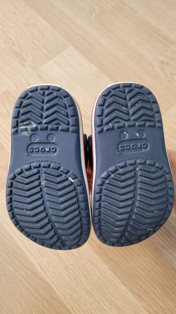 Klapki dziecięce Crocs 20-21