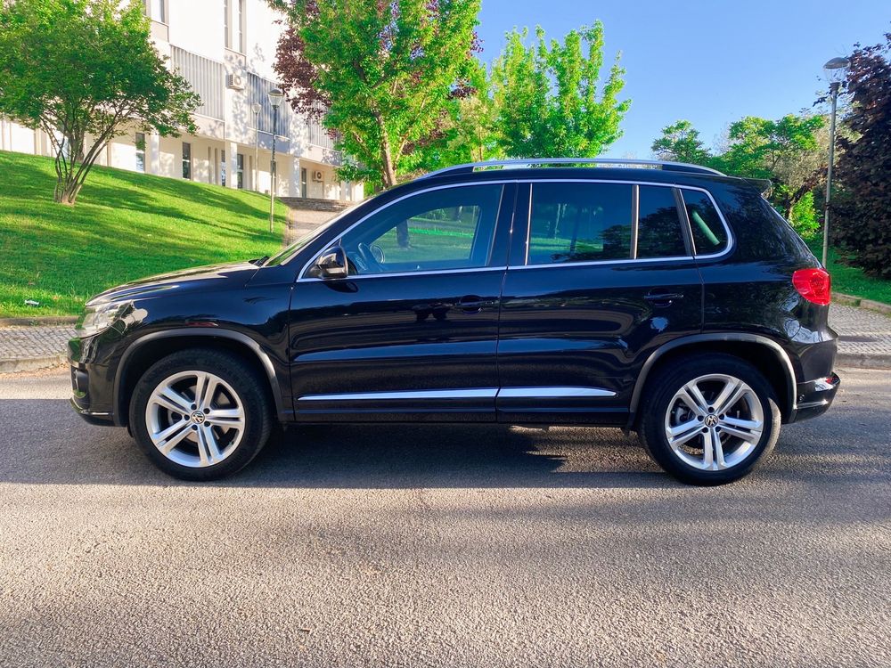 VW Tiguan R-Line