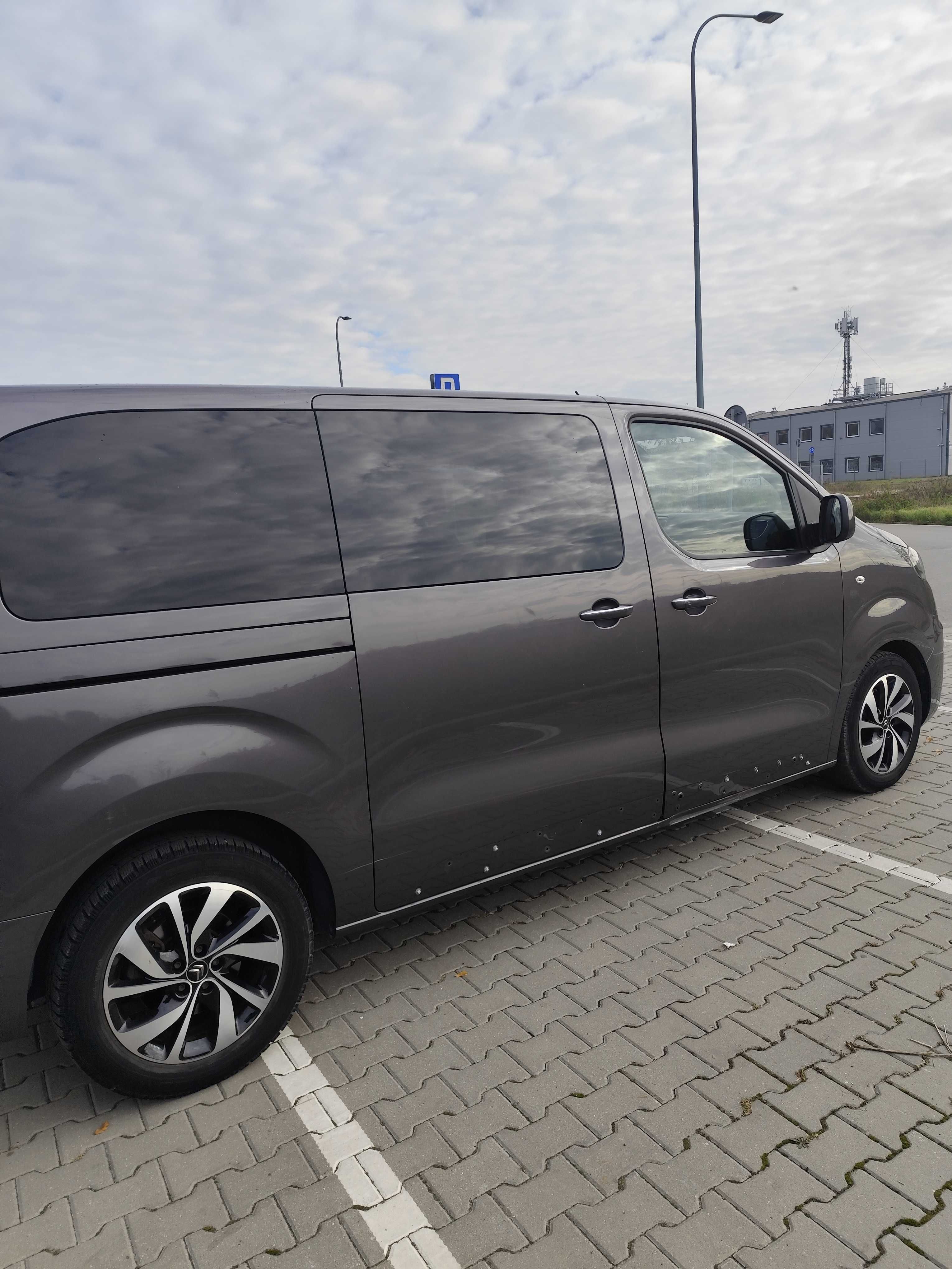Citroen Jumpy SpaceTourer 8 osób