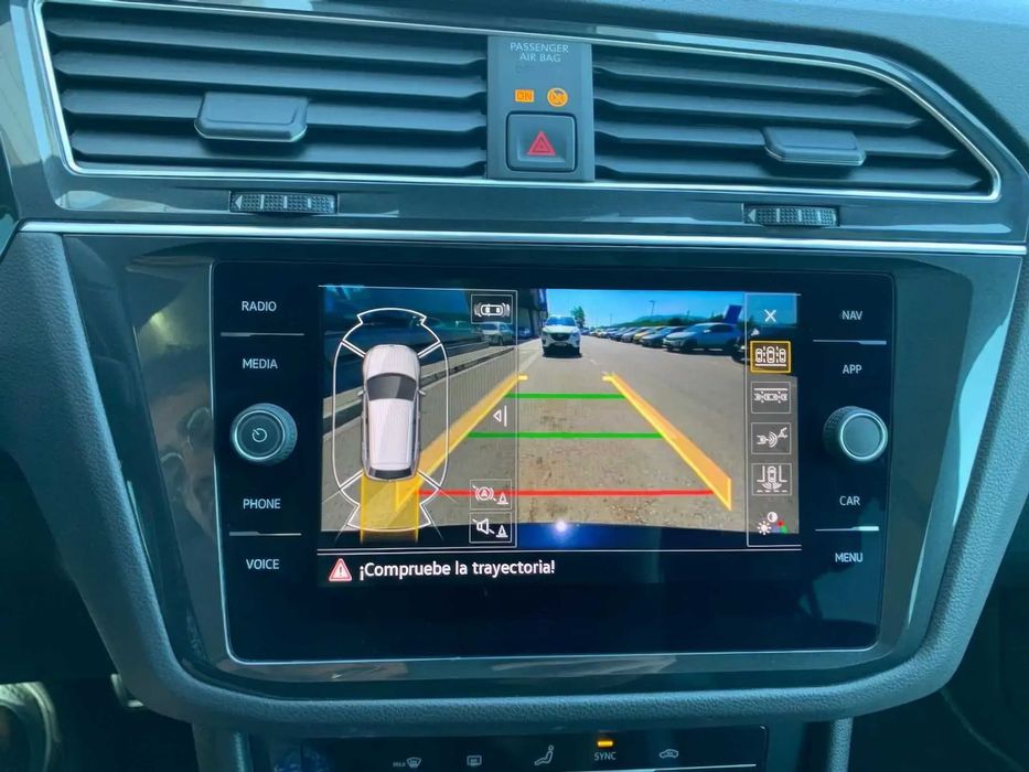 Volkswagen Tiguan R-Line      2022