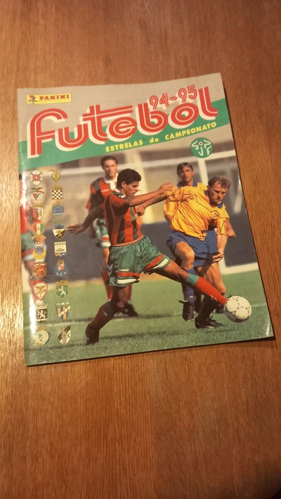 Caderneta Futebol 94-95 quase completa