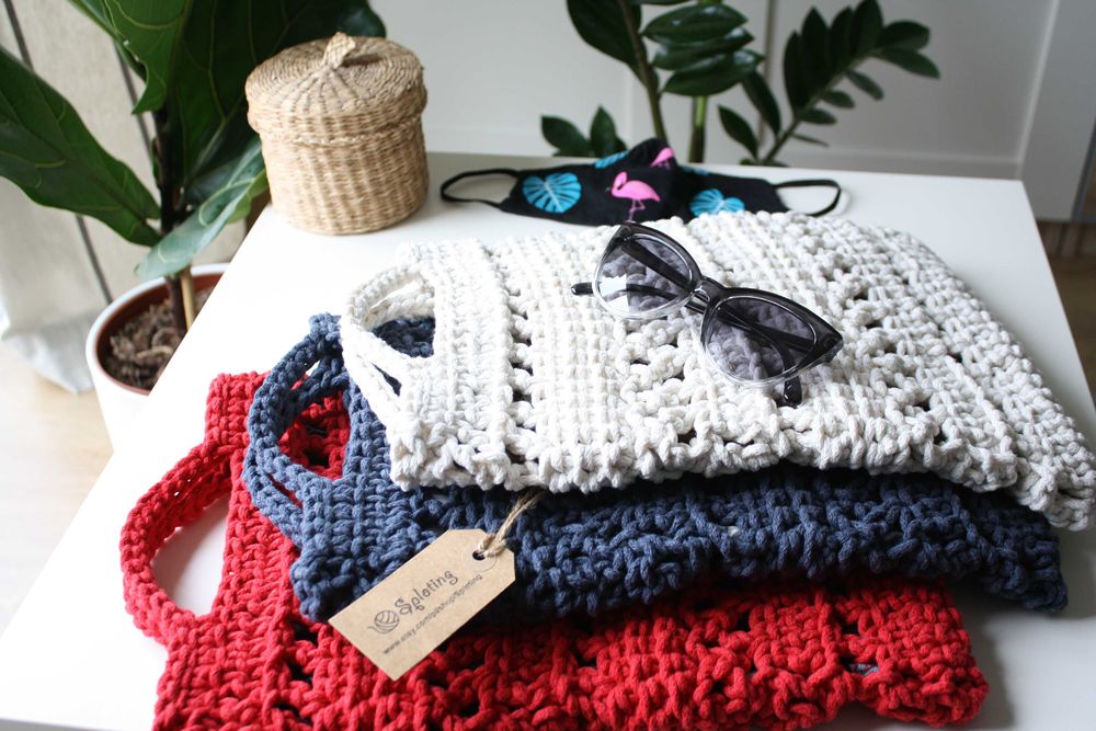 Czerwona torebka szydełkowa ażurowa, podszewka z kieszonką, bawełna