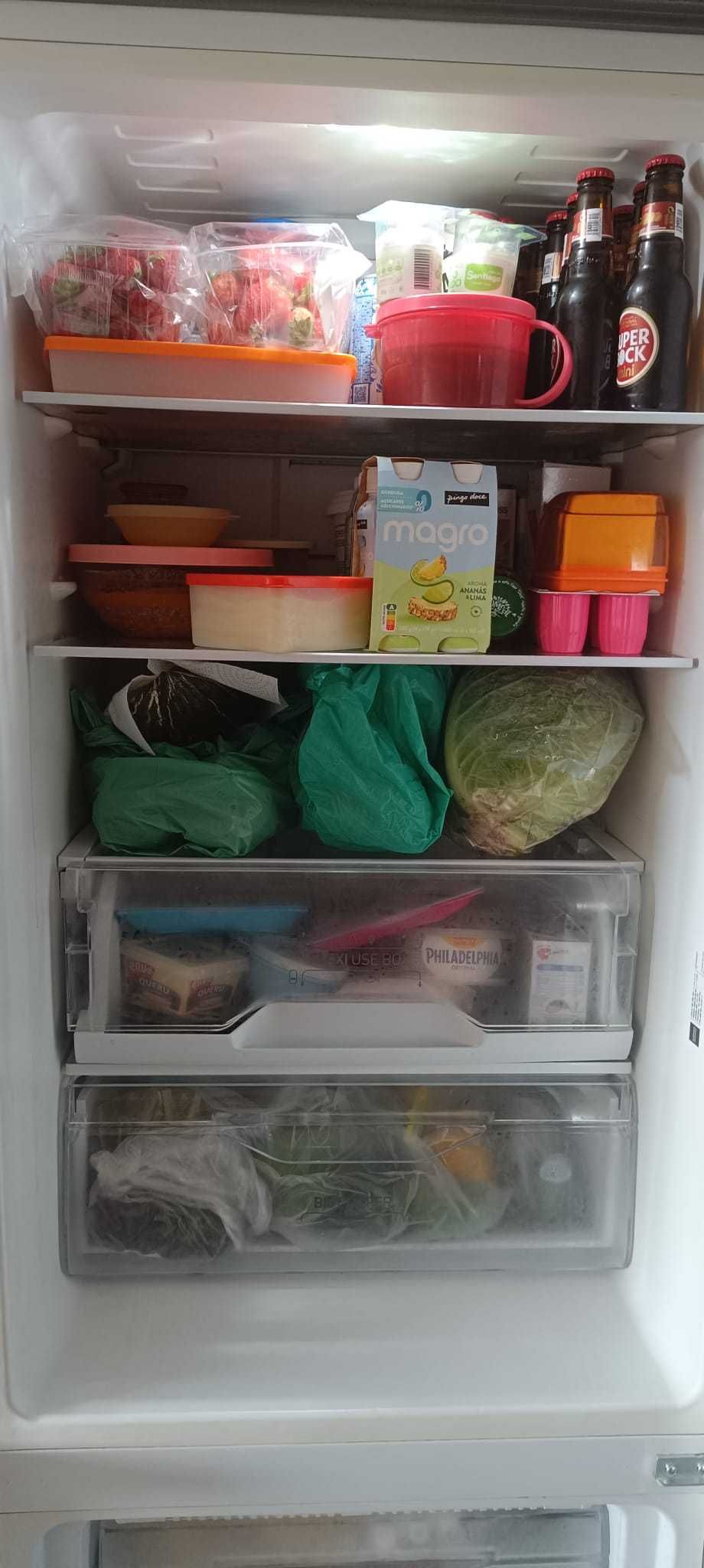Frigorífico Combinado Indesit Inox