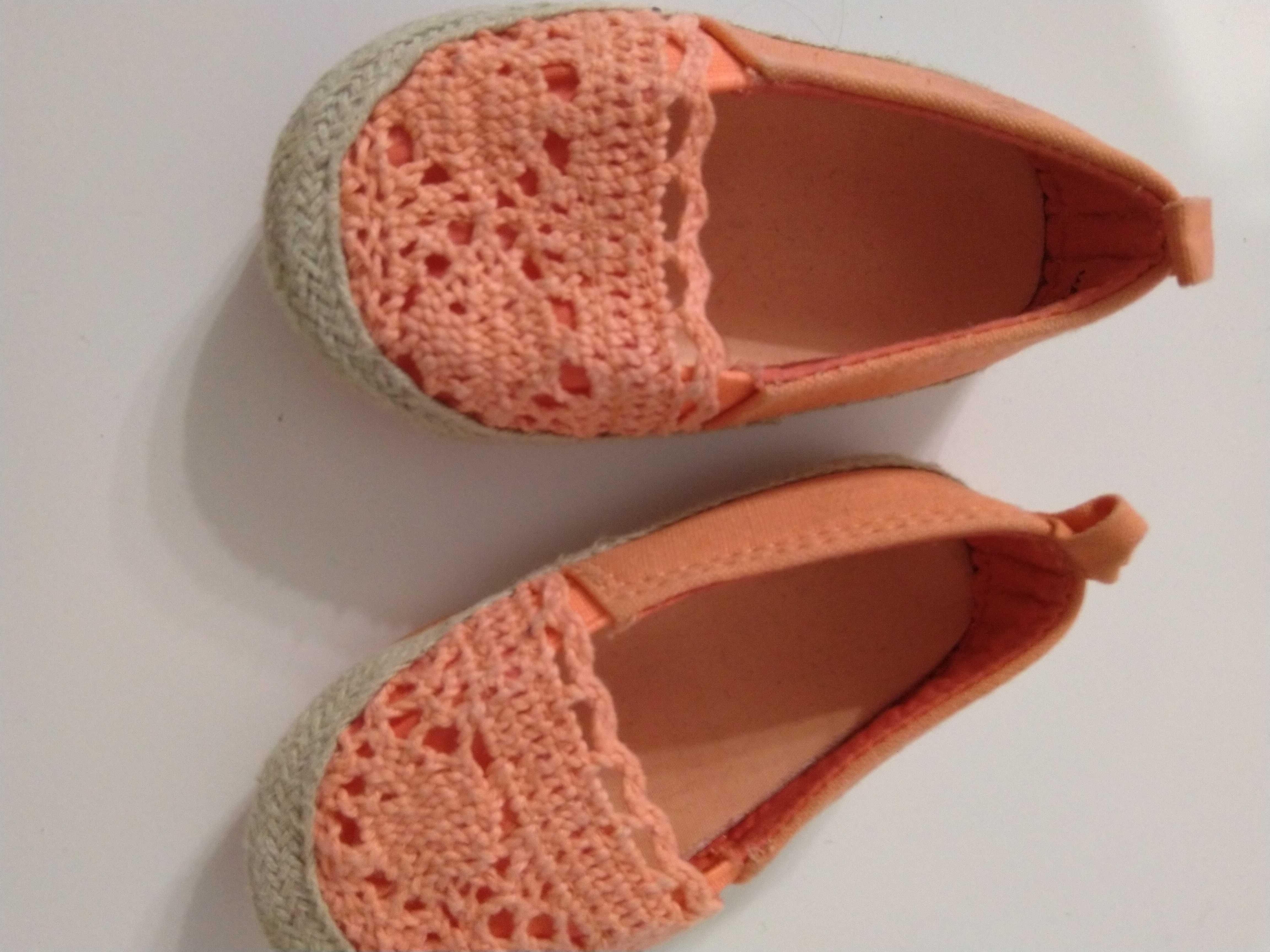 Buty espadryle dla dziewczynki marka H&M rozmiar 18-19