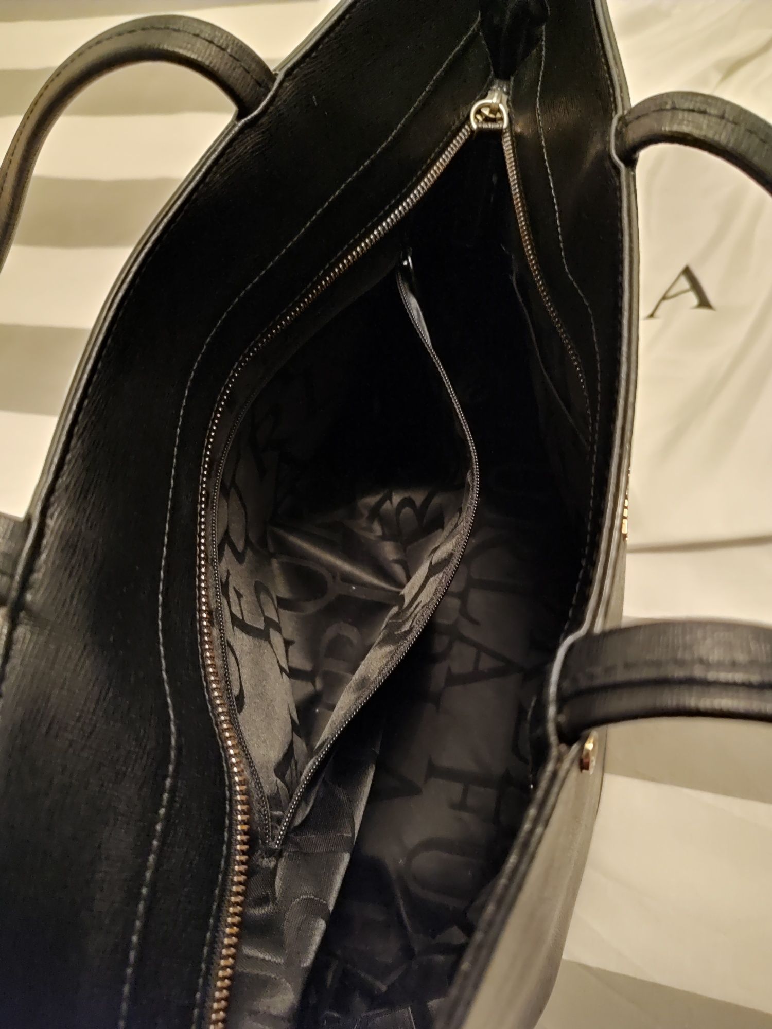 Mala Furla preta